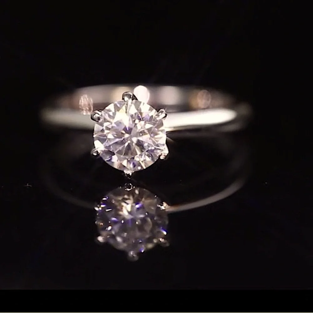 1 Ct Solitaire Ring Round Brilliant Cut Simulated Diamond,‎ Size 8.5 NEW